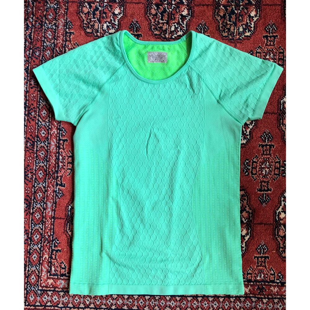 Athleta S Green Stretch Seamless Sequence Knit Fitness Tee PRISTINE CONDITION!